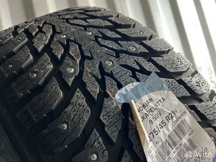 Nokian Tyres Hakkapeliitta 9 SUV 275/45 R21 и 315/40 R21