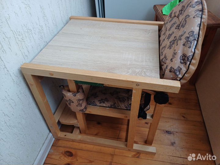 Детский стульчик для кормления деревянный