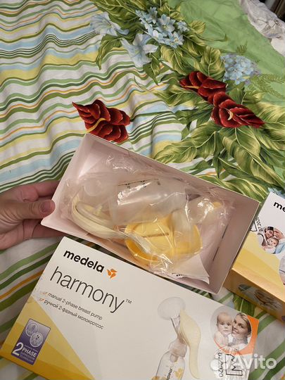 Молокоотсос medela ручной