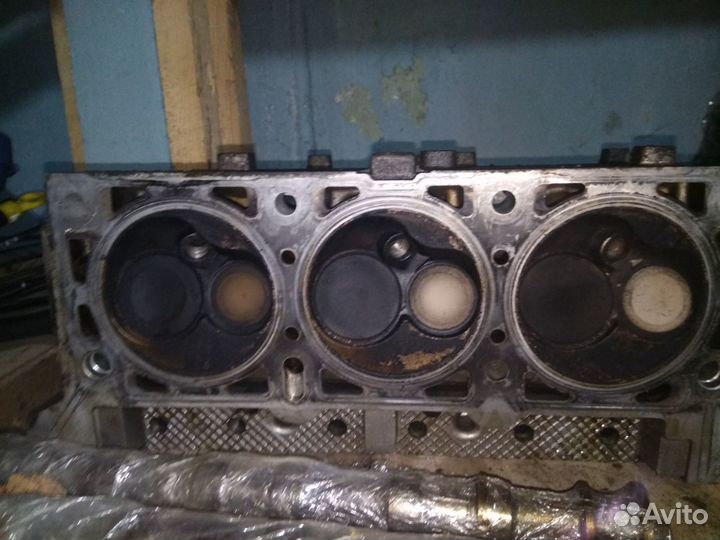 Головка блока 3.8 3.3 L Додж караван вояджер