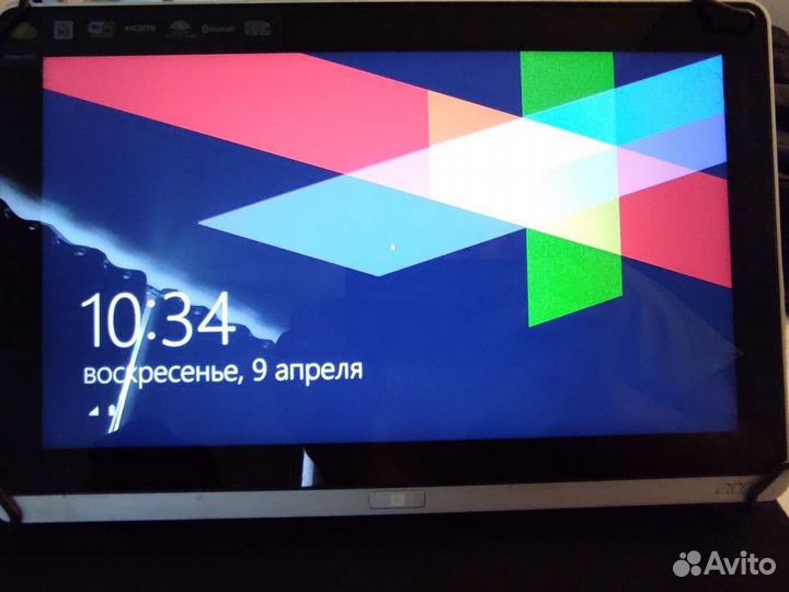 Планшет Acer W700