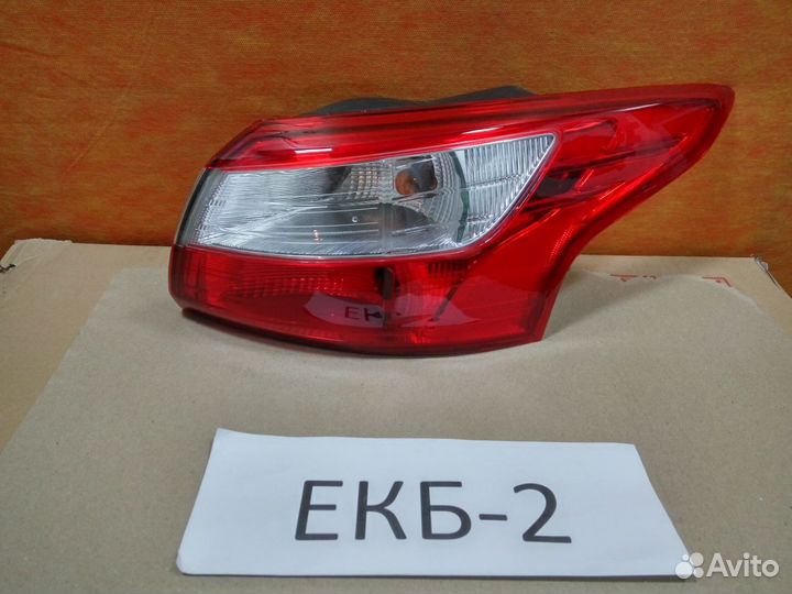 Фонарь правый внешний Ford Focus 3 2011