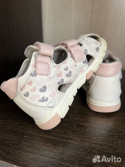 Сандалии для девочки детский сад 23