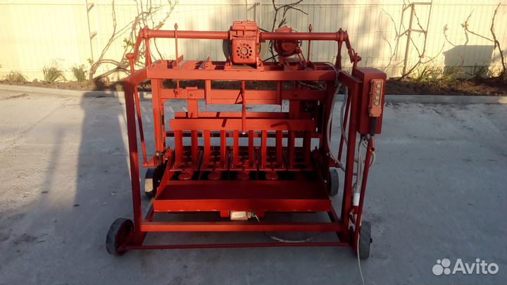 Станок для шлакоблоков