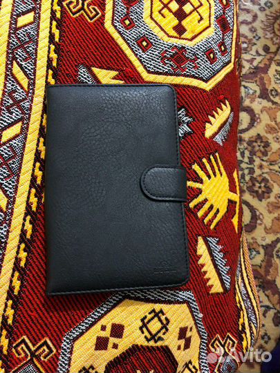 Универсальный чехол