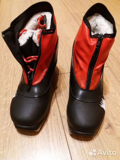 Лыжные ботинки Rossignol (р.35) 22см