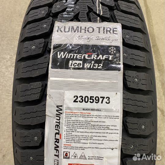 Kumho WinterCraft Ice Wi32 215/55 R18 99H