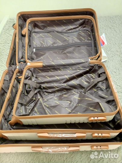 Чемодан на колесах