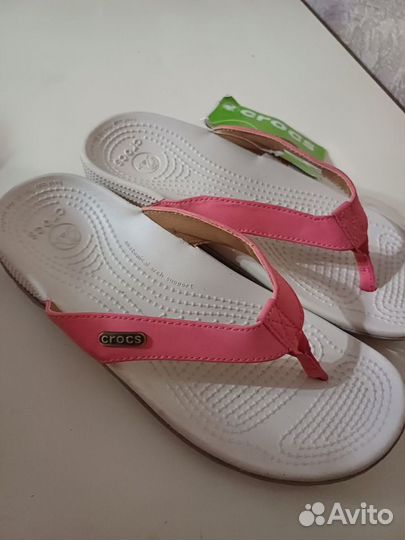 Женские шлепанцы crocs