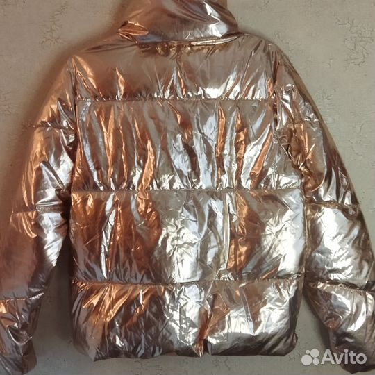 Золотистая куртка женская новая
