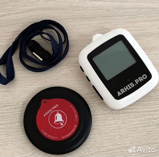 Кнопка вызова персонала и часы для мед учреждений