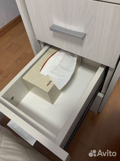 Стол-книжка