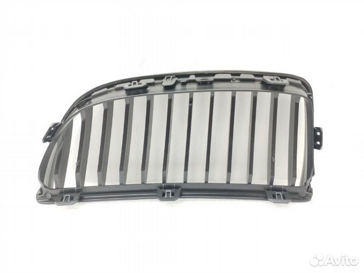 Решетка радиатора передняя правая Bmw 3-Series E90