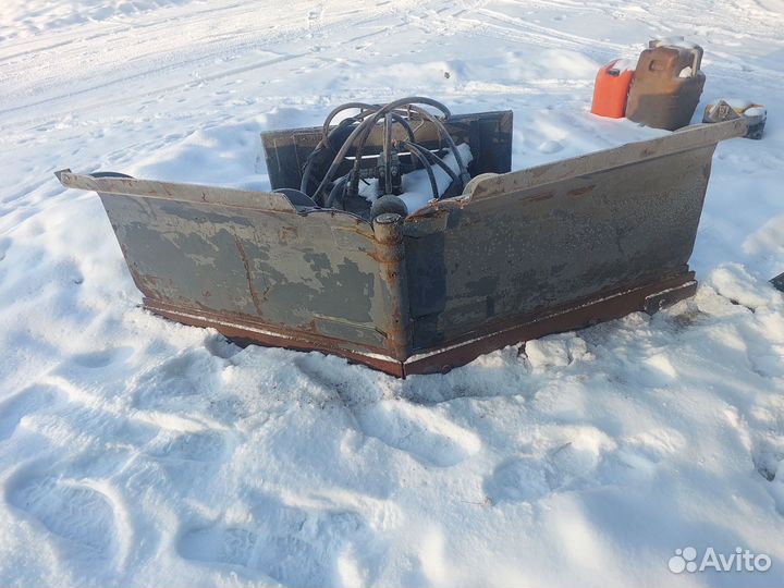 Отвал бабочка Arctic machine