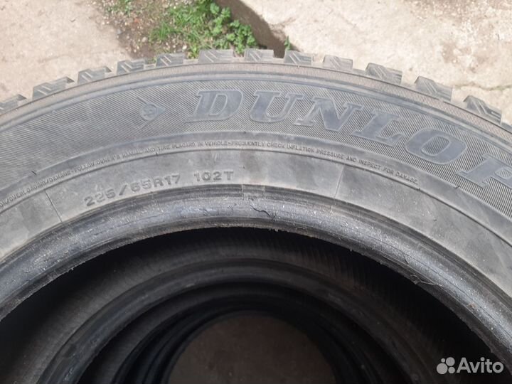 Dunlop SP Winter Ice 01 225/65 R17