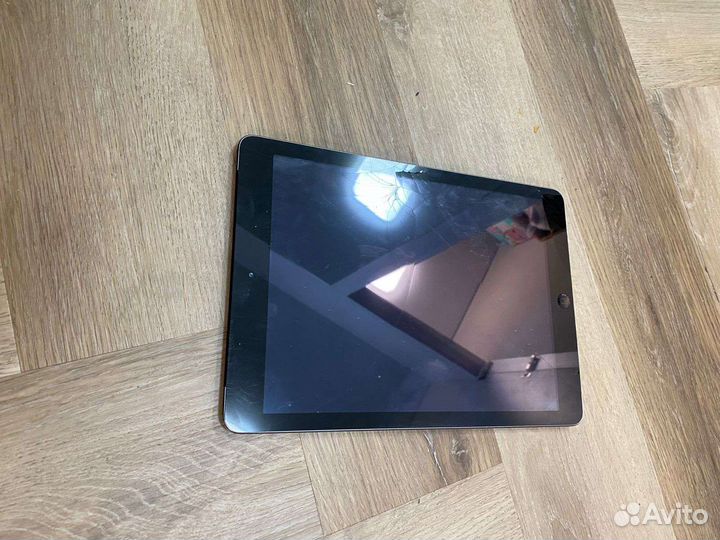 Планшет Apple iPad Air 16gb WiFi Cell