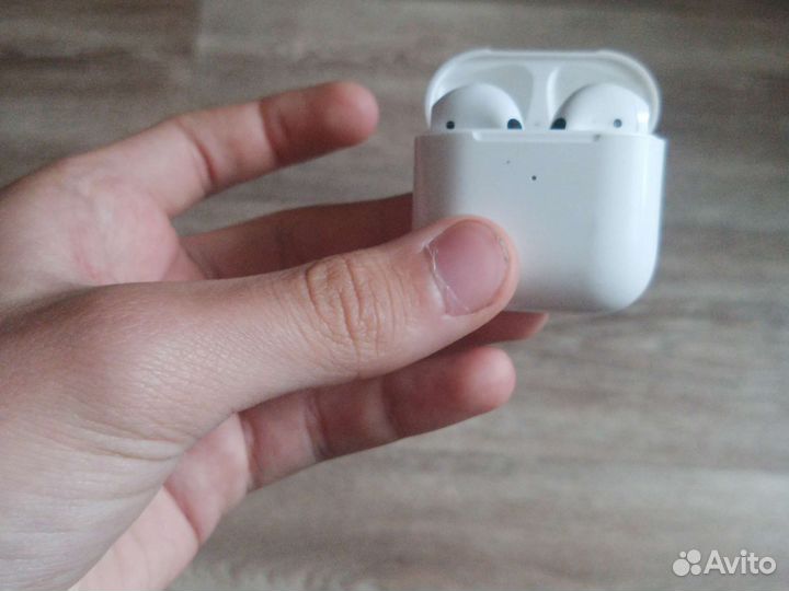 Airpods (2го поколения)