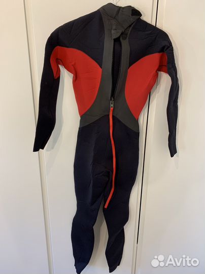 Гидрокостюм женский новый Tribord