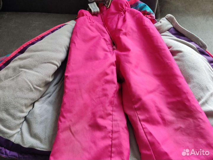 Костюмчики на девочку 110 р. зимний