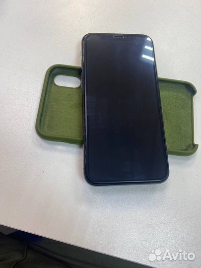 Продам iPhone X