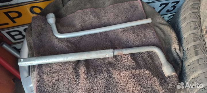 Mercedes баллонный ключ