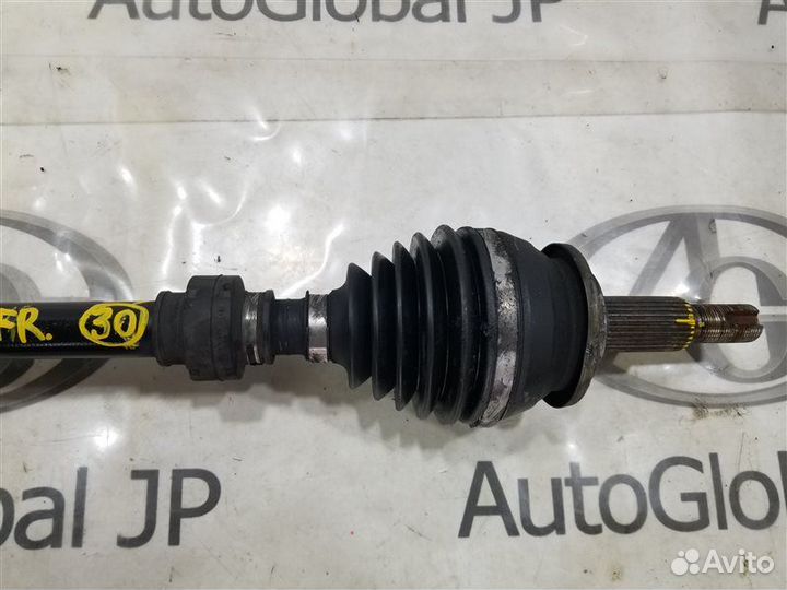 Привод передний правый Toyota Harrier AVU65W