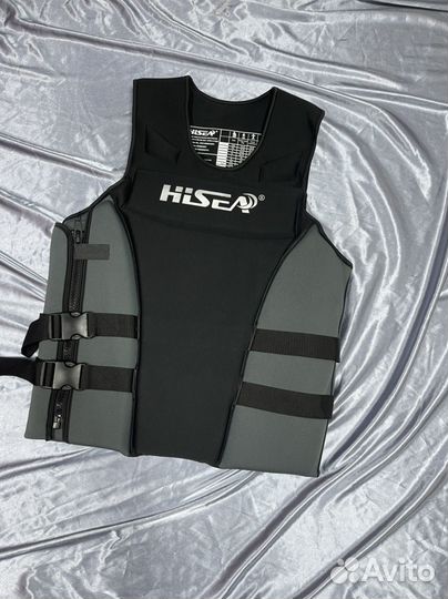 Спасательные жилеты мужские женские новые