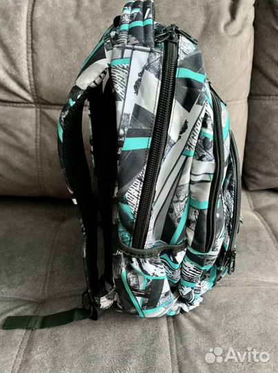 Рюкзак школьный