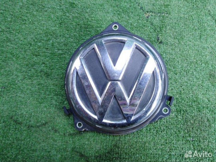 Кнопка открывания багажника Volkswagen Passat