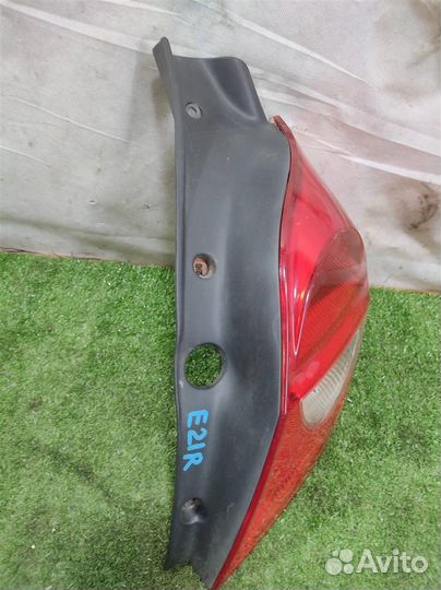 Фонарь задний правый Renault Clio 3 2006