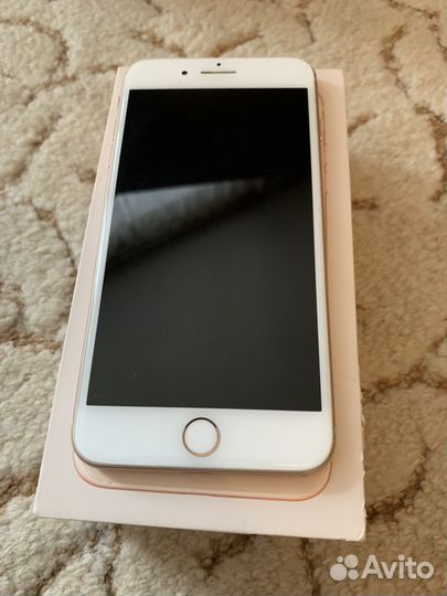 Телефон iPhone 8 plus