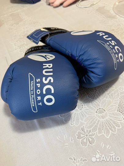 Боксерские перчатки