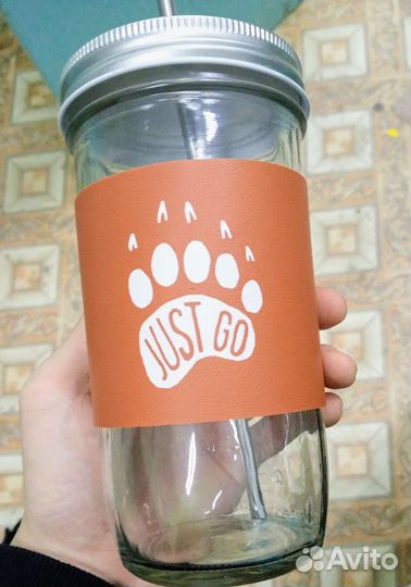 Стакан с трубочкой