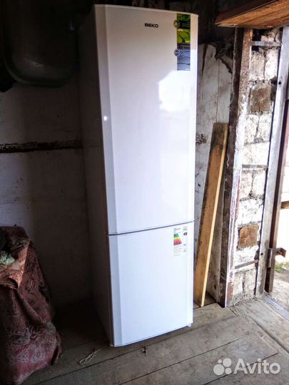 Холодильник beko