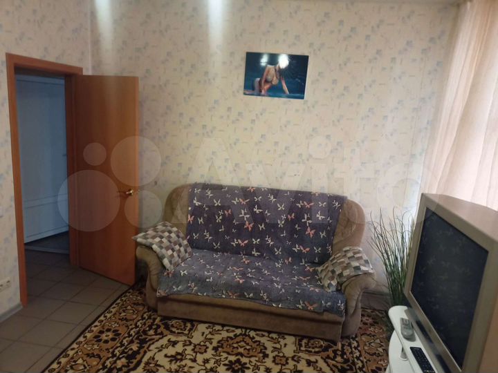 2-к. квартира, 85 м², 1/3 эт.