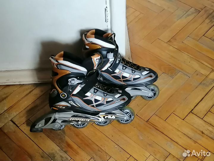 Роликовые коньки