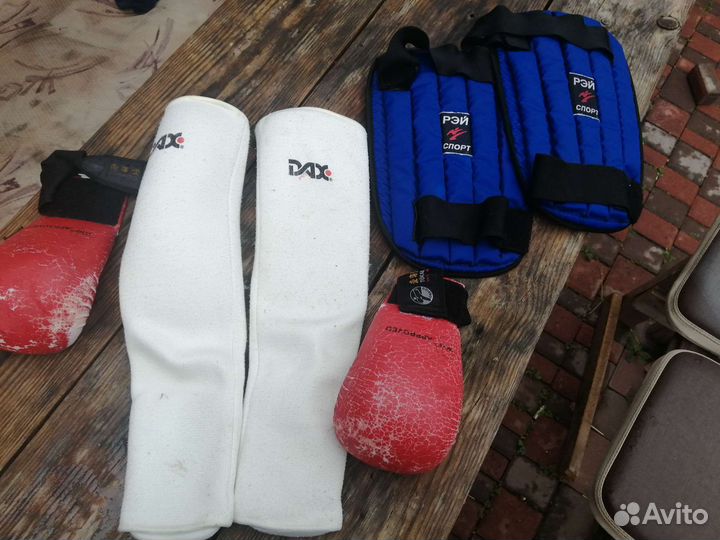 Перчатки для единоборств