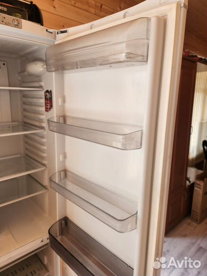 Холодильник hotpoint ariston
