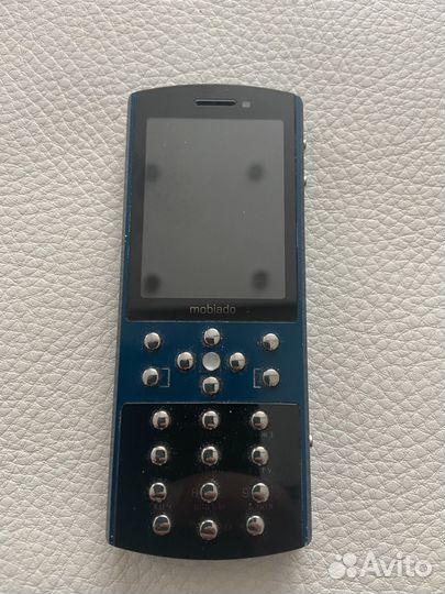 Mobiado Classic 712ZAF