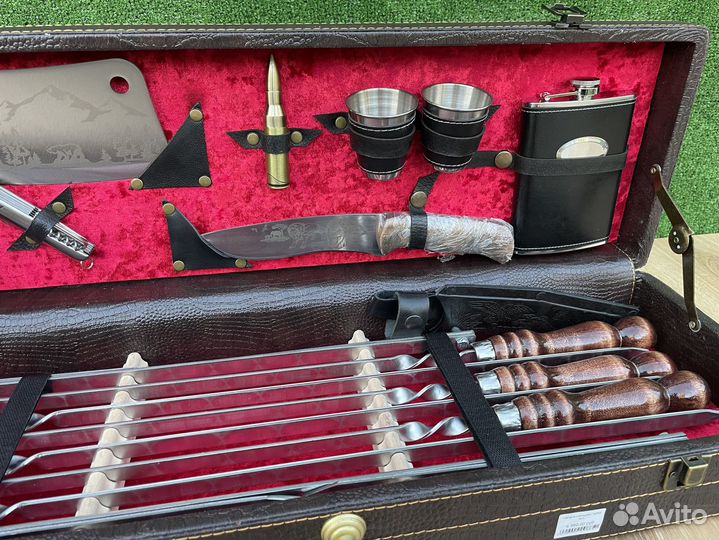 Пoдaрочный набор шампуров в кейсе 