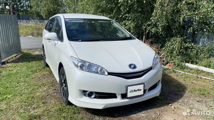 Toyota Wish 1.8 CVT, 2017, 150 000 км