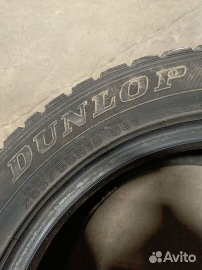 Dunlop SP Winter Ice 02 205/55 R16 94T