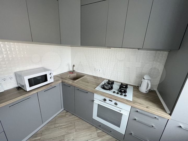 2-к. квартира, 57 м², 6/8 эт.