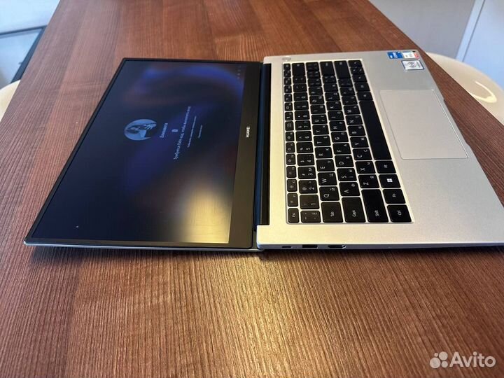 Ноутбук huawei MateBook D 14 (4-ядерный, 8гб)