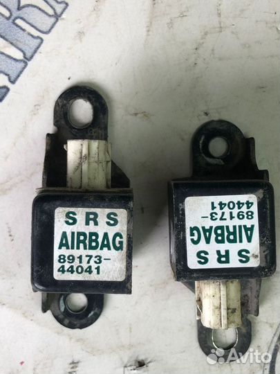 Датчик удара Toyota noah