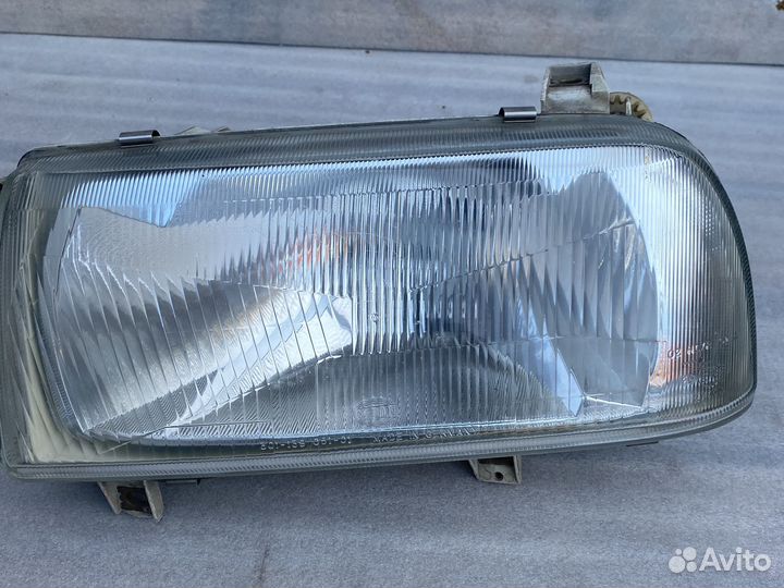 Фары на Volkswagen Vento