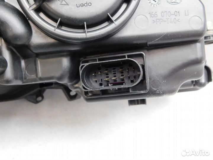 Фара левая Mercedes-Benz E-Class