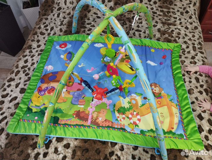Развивающий коврик
