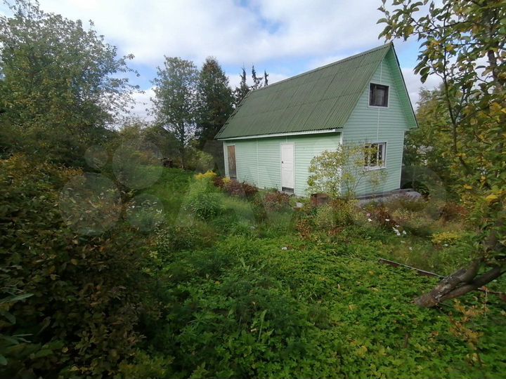 Дом 58 м² на участке 6 сот.