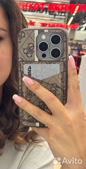 Чехол на iPhone 15 pro guess с картхолдером